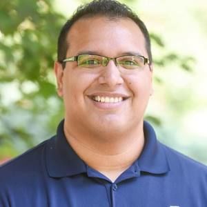 Meet your Posher, Luis